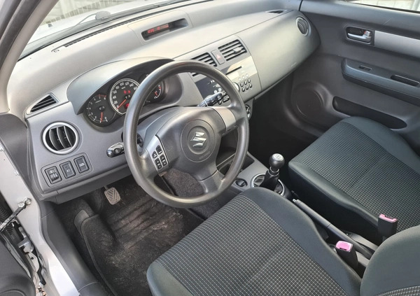 Suzuki Swift cena 15500 przebieg: 198600, rok produkcji 2007 z Szczecin małe 211